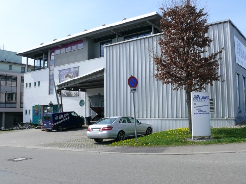 1989: se construye la sede central en Neuhausen auf den Fildern